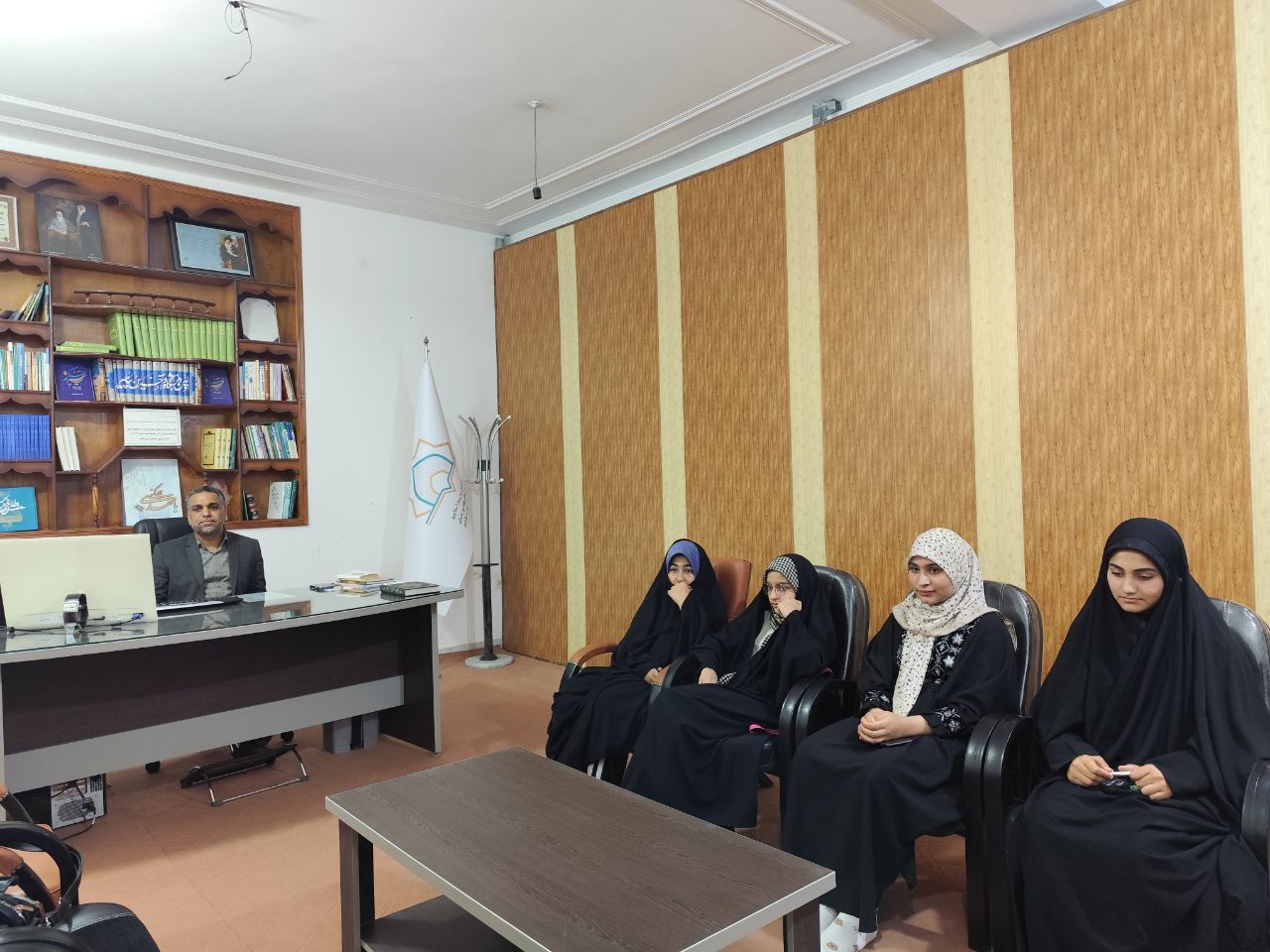 تیم منتخب مساجد جنوب کرمان در مرحله کشوری مسابقات قرآنی مهمانی آیه‌ها قوی ظاهر شود