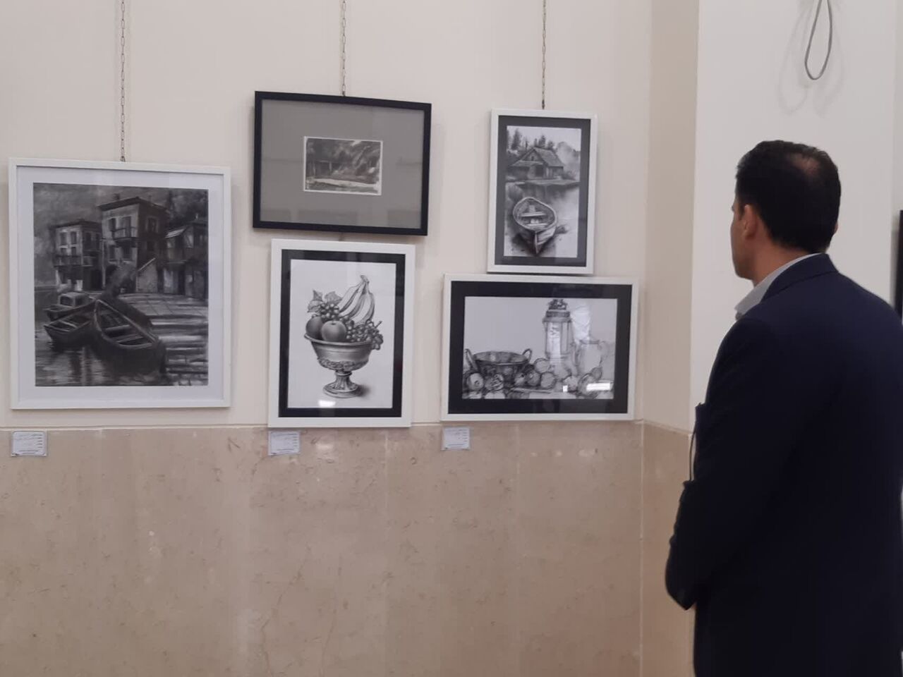 نمایشگاه نقاشی «آغاز یک سفر»؛ تجلی رؤیا و رنگ در آران و بیدگل