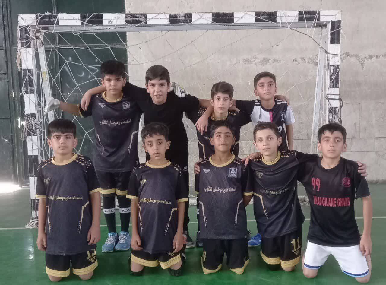 مسجد قمر بنی‌هاشم(ع) گیلانغرب؛ پایگاه تربیت، نشاط و معنویت نوجوانان