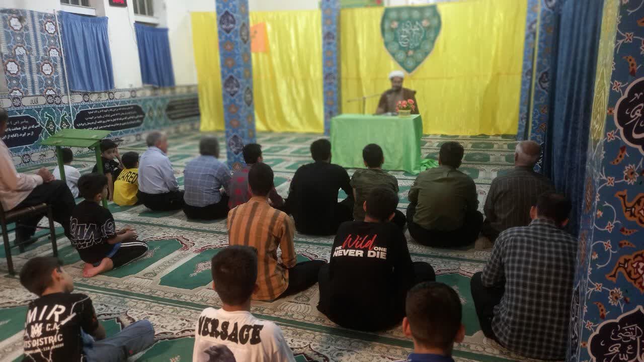 مسجد قمر بنیهاشم(ع) گیلانغرب؛ پایگاه تربیت، نشاط و معنویت نوجوانان