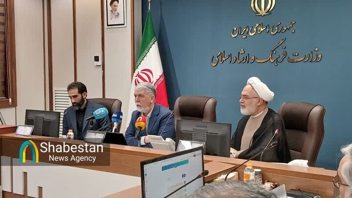 هنر و رسانه را باید برای تعمیق قرآن در جامعه به خدمت بگیریم