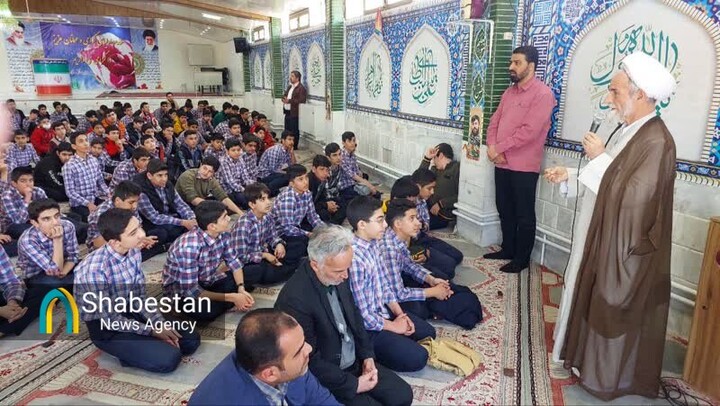 رونق نمازجماعت مدارس مستلزم راهبردها و زیرساخت‌ها