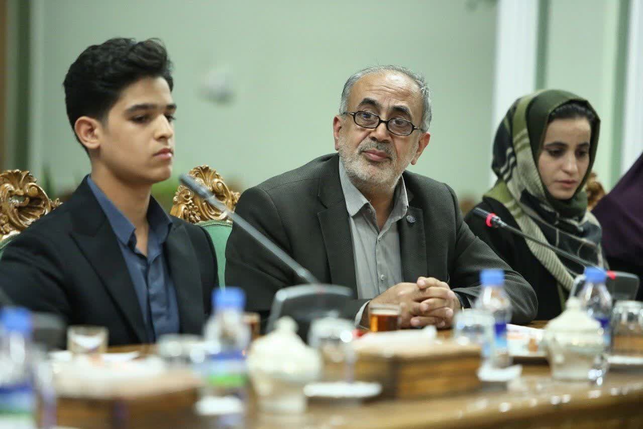 عزمی برای تحقق مطالبات نویسندگان مشهدی