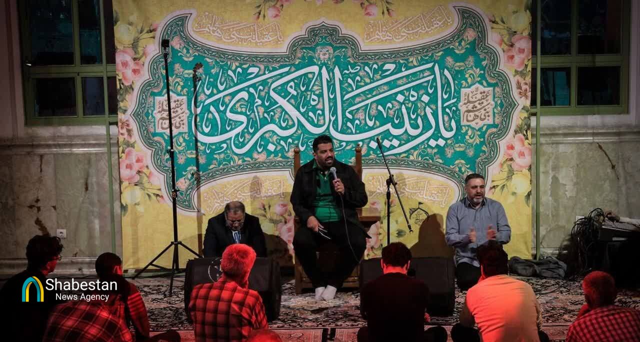 مادر در تربیت اصیل دینی و شکوفایی استعدادهای معنوی نقش اساسی دارد