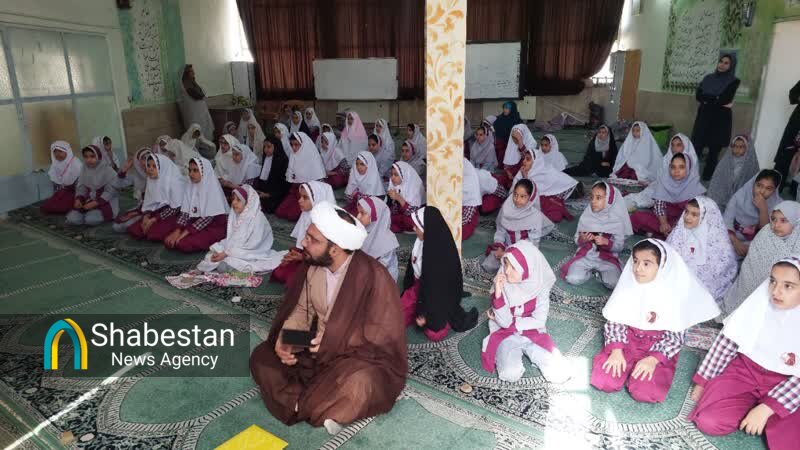 رونق نمازجماعت مدارس مستلزم راهبردها و زیرساختها