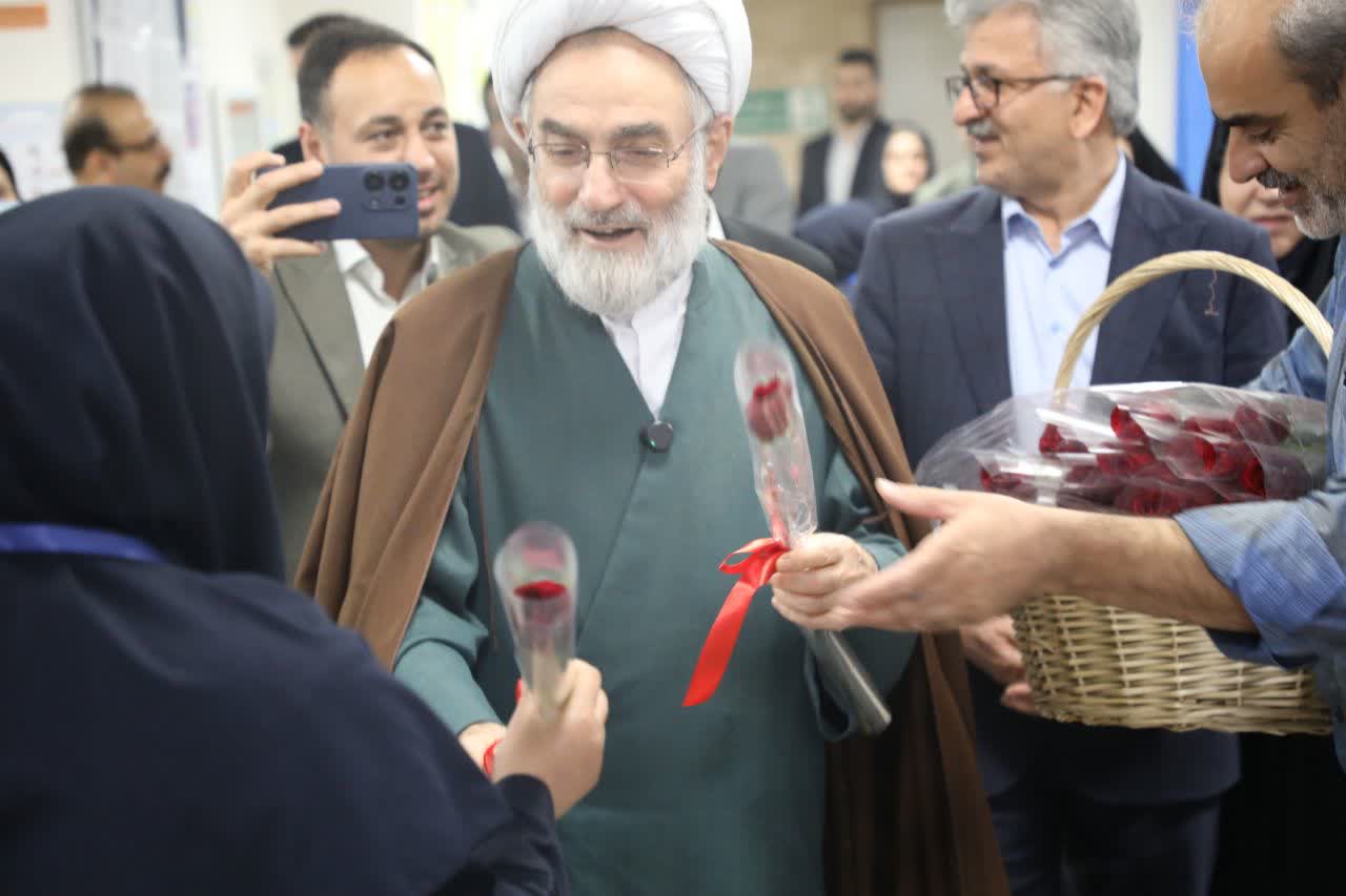 دیدار نماینده ولی فقیه گیلان با پرستاران