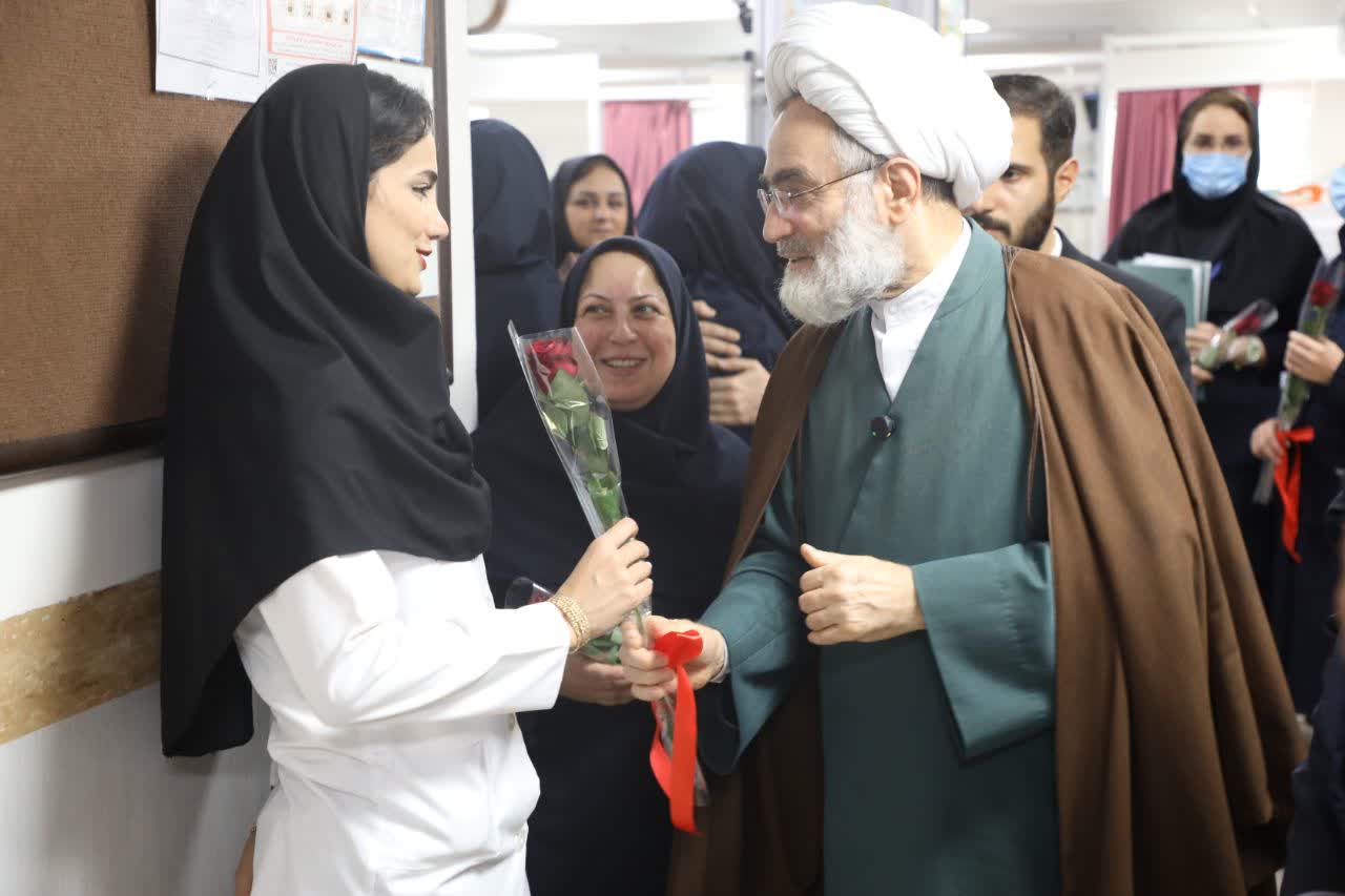 دیدار نماینده ولی فقیه گیلان با پرستاران