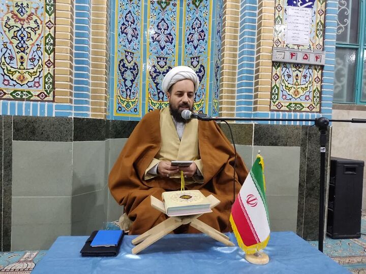 تبیین شخصیت حضرت زینب(س)؛ رسالتی فرهنگی برای رسانه‌ها است