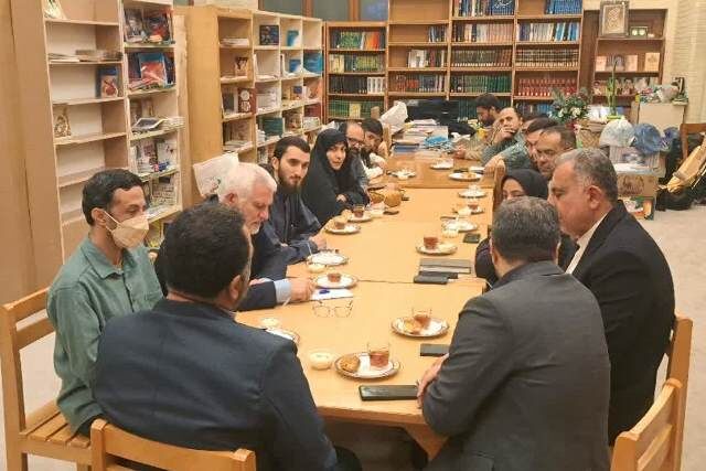 نشست صمیمی مدیر ستاد هماهنگی کانون‌های مساجد گلستان با مدیران کانون‌های گرگان