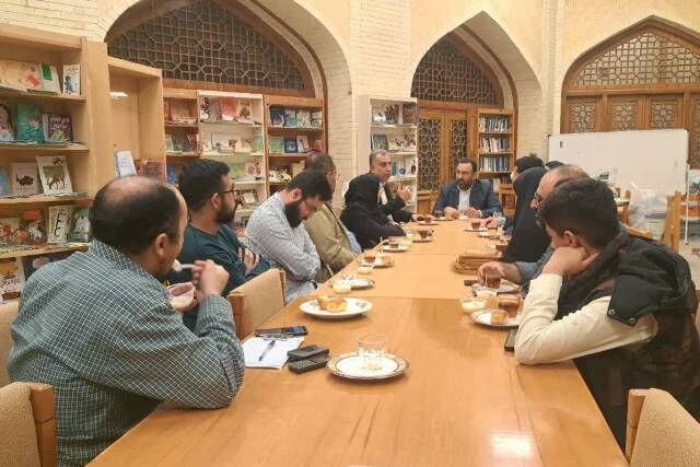 نشست صمیمی مدیر ستاد هماهنگی کانون‌های مساجد گلستان با مدیران کانون‌های گرگان