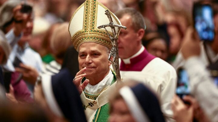 نخستین سفر خارجی پاپ لئوی چهاردهم به ترکیه و لبنان؛ از مسجد آبی استانبول تا بندر بیروت