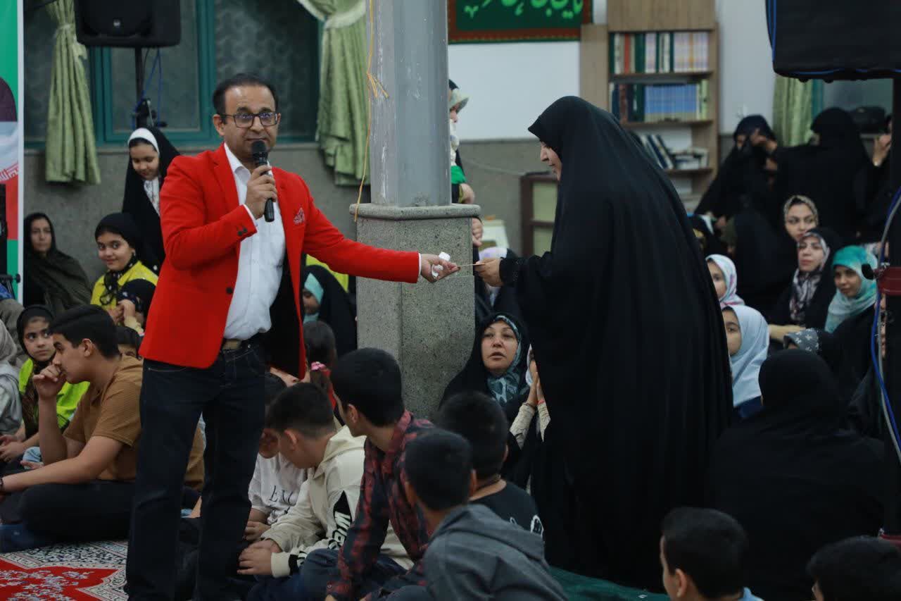 شادیانه «فرشتگان ایثار» در مسجد سرلت آهنی فین کاشان برگزار شد