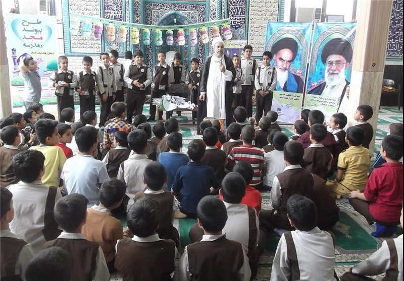 مدرسه‌ای در دل مسجد؛ وقتی دیوارها قصه می‌گویند