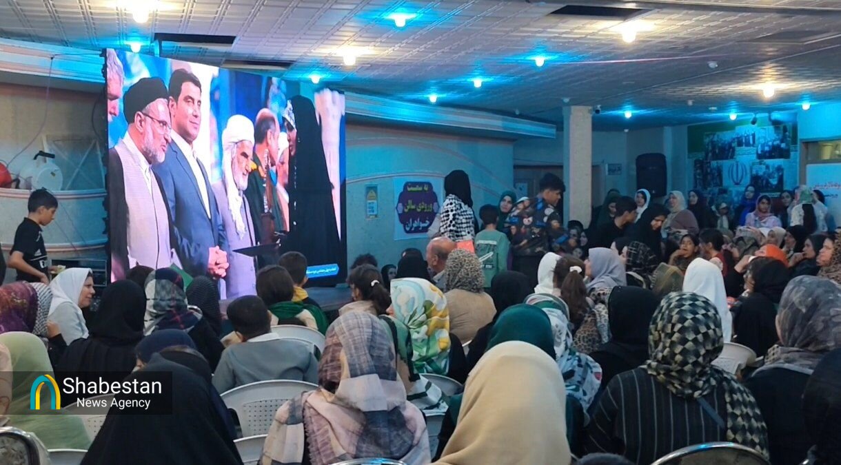 بدرقه پرچم نور از کردستان به سیستان؛ روایت ۱۰ روز عاشقی برای کلام نور