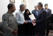 تجلیل از خانواده محیط بان شهید سیستان وبلوچستان در آستانه هفته فرهنگ عمومی