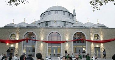 تشرف یک مرد ۸۹ ساله به دین اسلام در آلمان