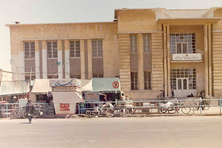 دارالشفاء رضا(ع)؛ اینجا همه بی‌نوبت درمان می‌شوند