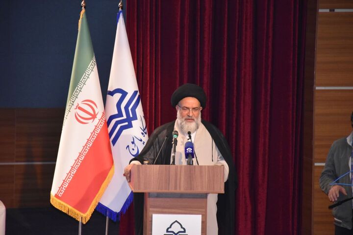 نکوداشت آیت الله ملک حسینی حمایت از حاکمیت اسلامی، ولایت فقیه و حاکمیت معنویت است