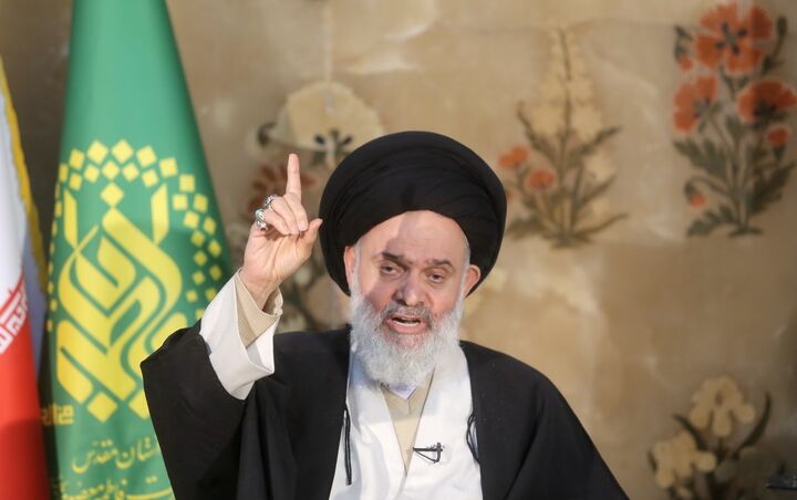 آیت الله ملک حسینی  مصداق بارز آیه «أَشِدَّاءُ عَلَی الْکُفَّارِ رُحَمَاءُ بَیْنَهُمْ» است