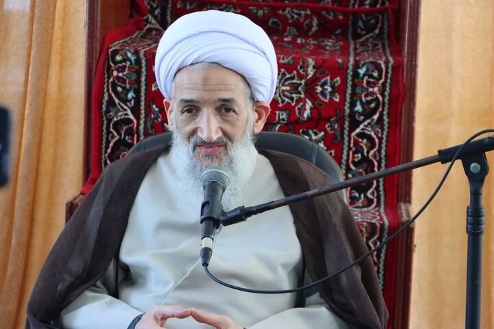 طلاب مهارت استفاده از ابزارهای نوین تبلیغی را بیاموزند