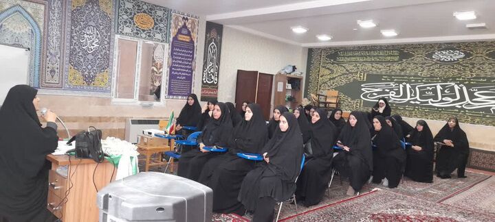 برگزاری طرح تربیتی «بشری» ویژه حافظان قرآن در مدرسه علمیه ریحانه‌الرسول(س) دلفان