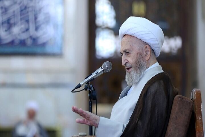 تأکید آیت الله سبحانی بر ضرورت خلاقیت و پرهیز از تکرار در نگارش آثار تفسیری