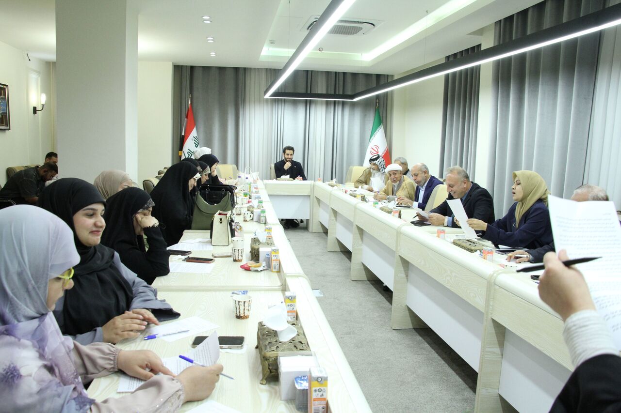 نخستین نشست «ألوان فارسیه» در بغداد برگزار شد