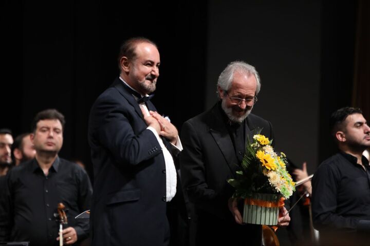 «شبانگاهان» تالار وحدت در «آن لحظه‌ها»/ عبدالحسین مختاباد با ارکستر موسیقی ملی ایران خواند