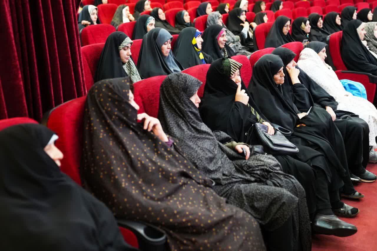 اعزام زائر به مشهدالرضا(ع) از محل موقوفات