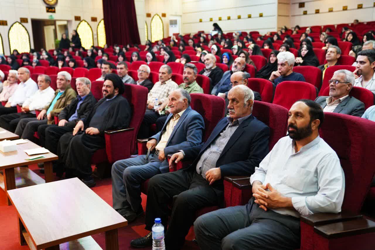 اعزام زائر به مشهدالرضا(ع) از محل موقوفات