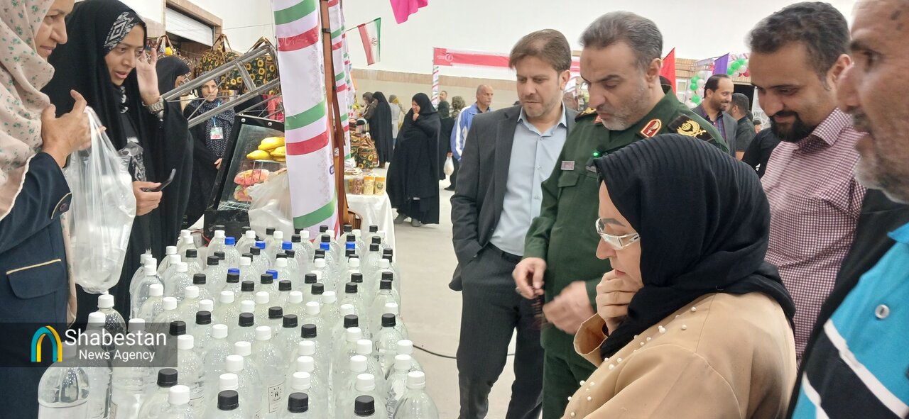 نمایشگاه «اقتصاد به توان مردم»/ همراهی مردم، دلگرمی تولیدکنندگان