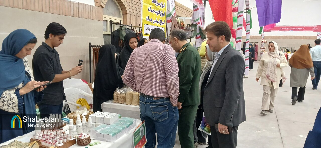 نمایشگاه «اقتصاد به توان مردم»/ همراهی مردم، دلگرمی تولیدکنندگان