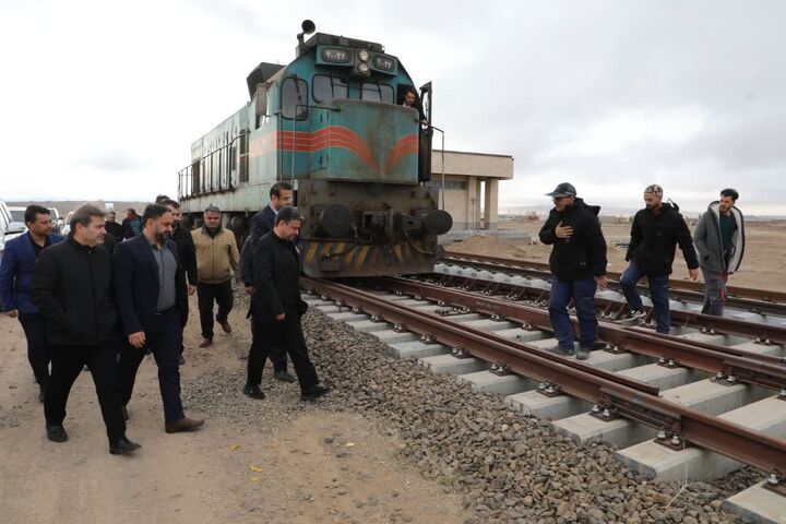 ۱۷۰ کیلومتر مسیر راه آهن میانه - اردبیل ریل‌گذاری شده است