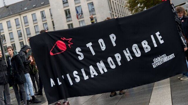 وضعیت نگران‌کننده اسلام‌هراسی در انگلیس!