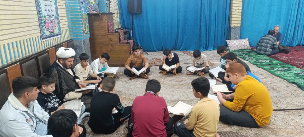 مسجدی که نبض تپنده آن در دستان نوجوانان است