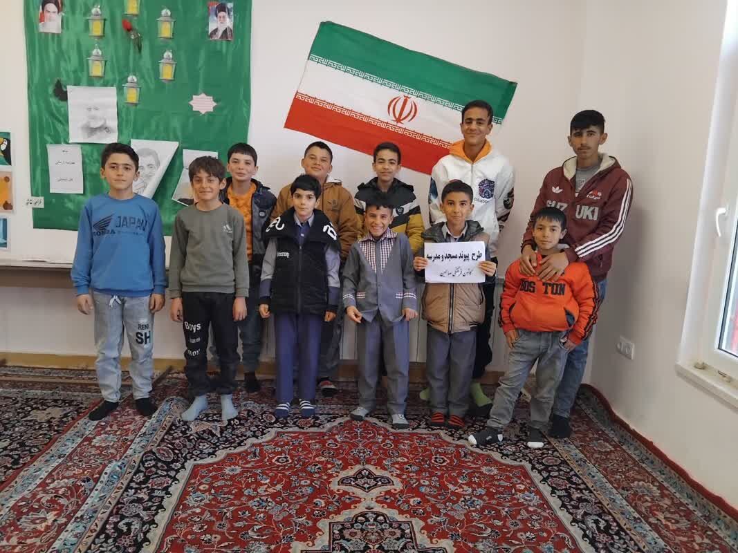 مسابقات قرآنی مدهامتان فرصت مناسبی برای رقابت سالم بچههای مسجدی است