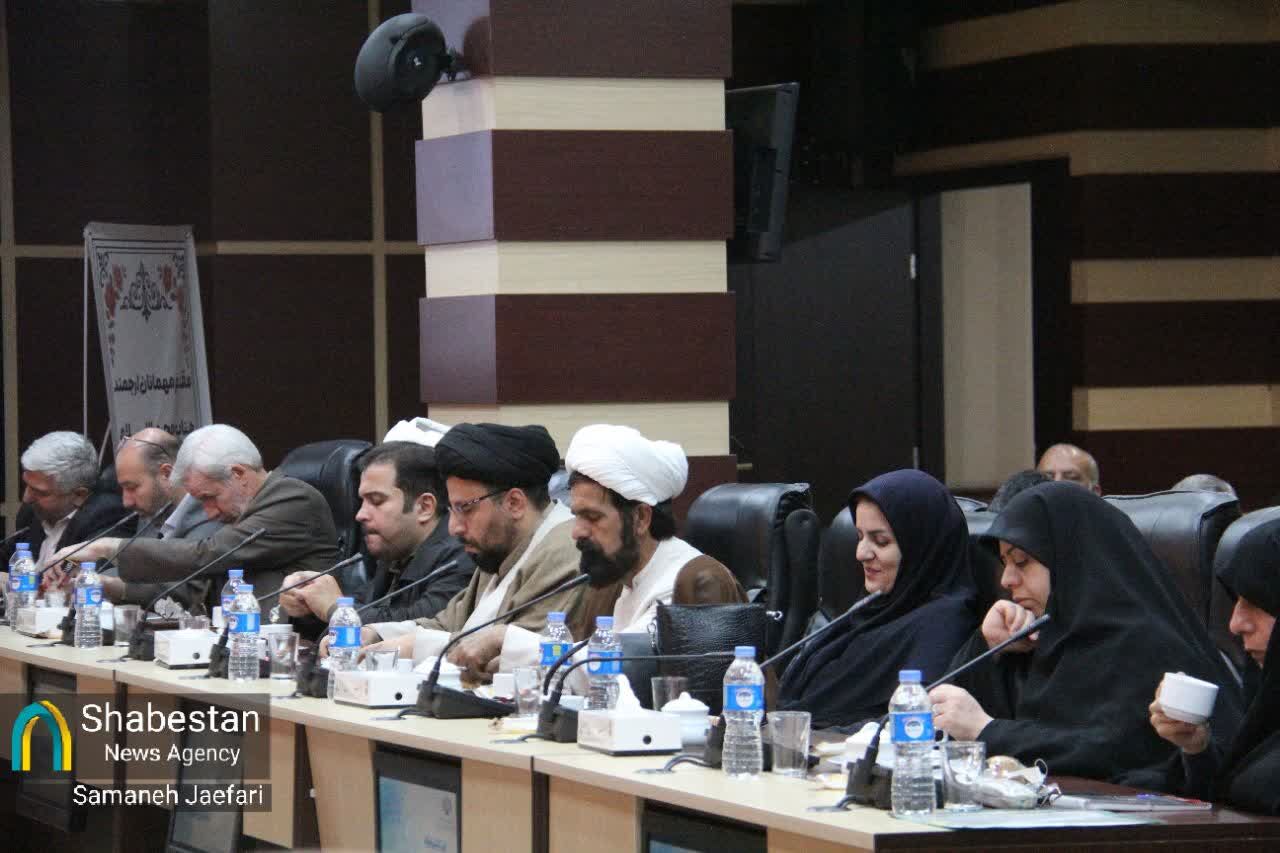 مسجد، محور «طرح محلهمحوری» وزارت کشور باشد