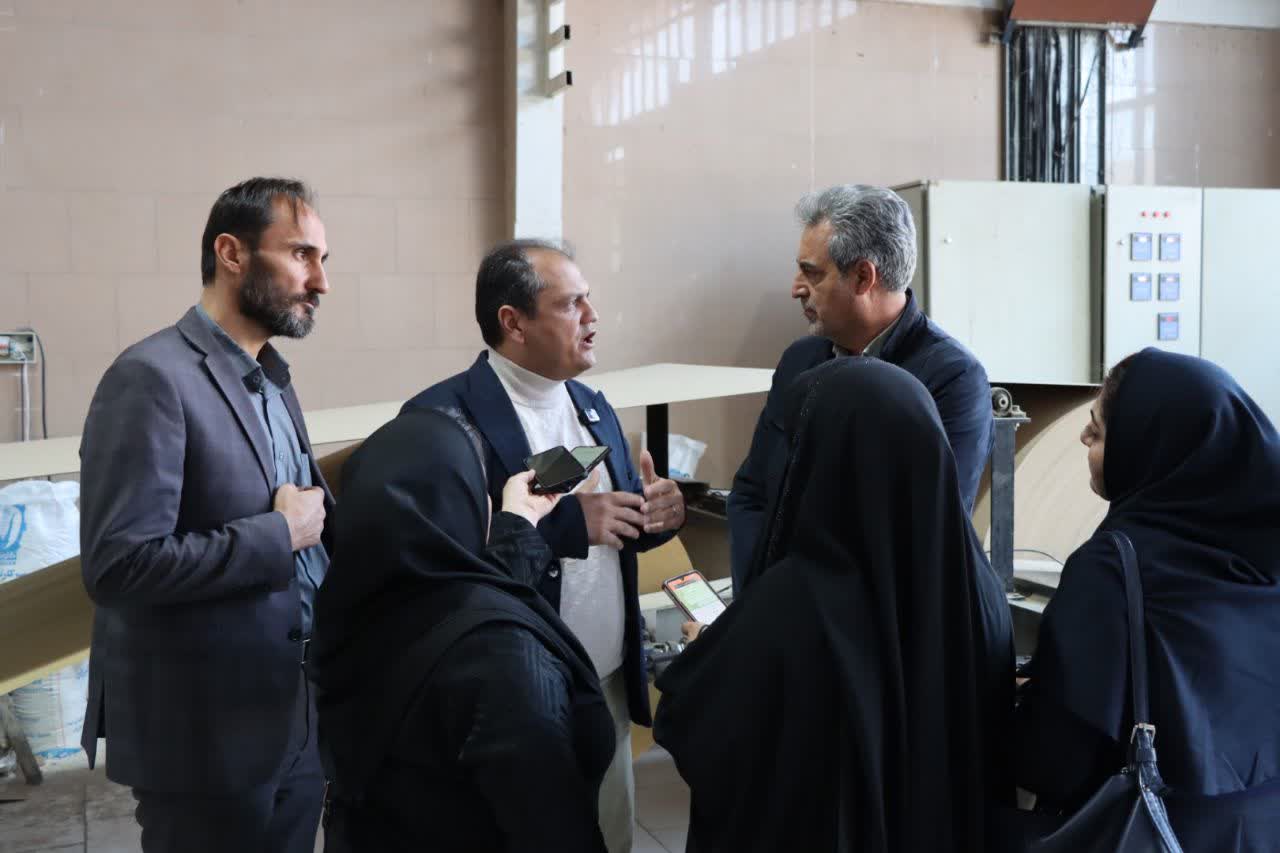 چاپ آذربایجان غربی هزار و ۹۵۰ شغل را تثبیت کرد/ احداث شهرک صنفی برای رفع پراکندگی