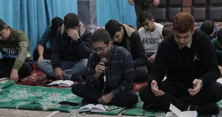 نبض حیاتی این مسجد در دست جوانان است