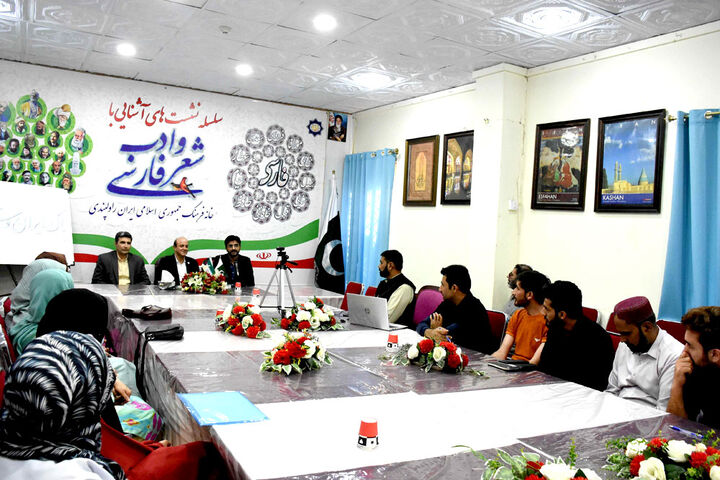 دانشجویان راولپندی با فرصت‌های تحصیلی ایران آشنا شدند