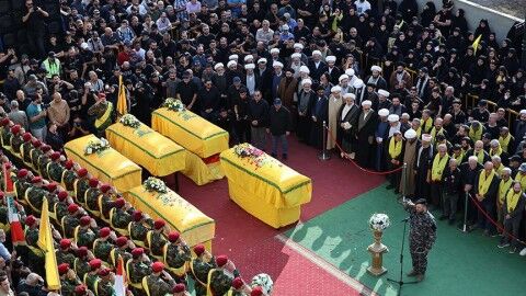 حزب‌الله، پیکر ۵ شهید حمله رژیم صهیونیستی به جنوب لبنان را تشییع کرد