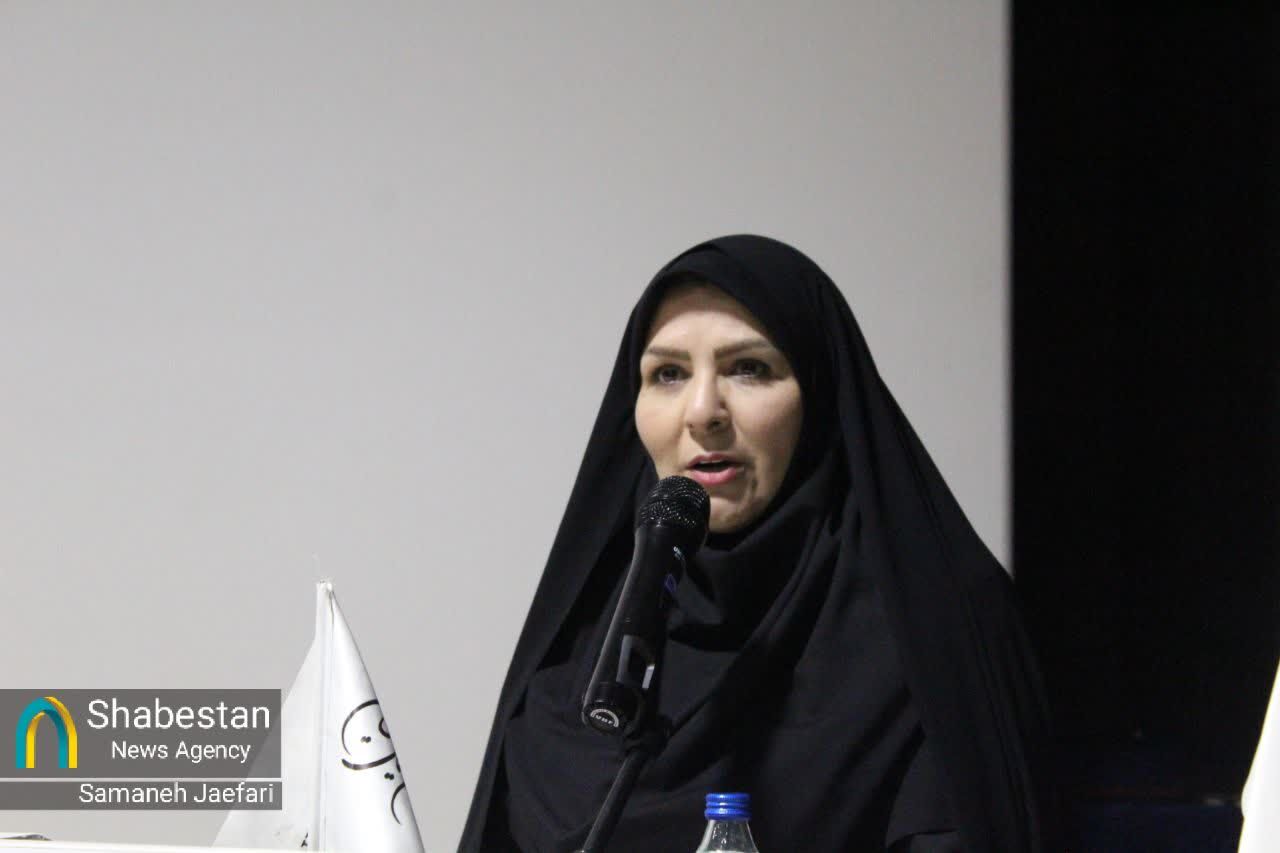 روشنا به کار خود پایان داد