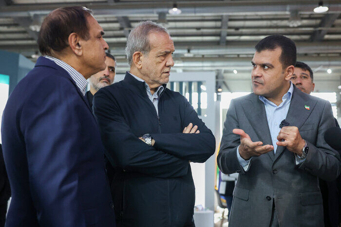 باید نسبت به ارتقای کیفیت محصولات فناورانه اقدام کنیم