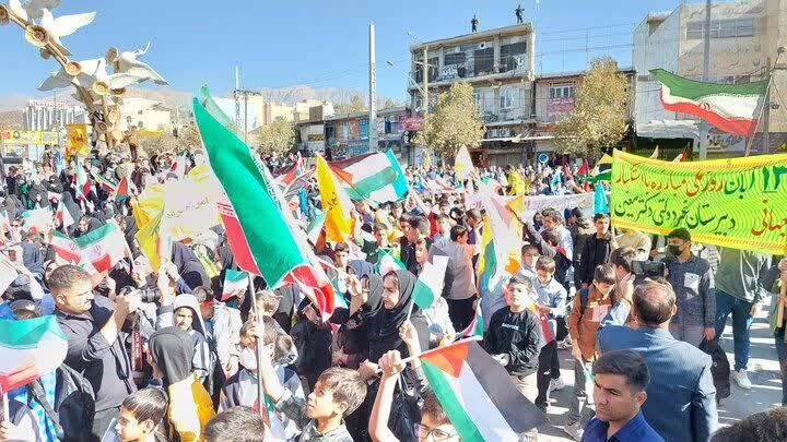 حضور پرشور و گسترده فرهنگیان و دانش‌آموزان کهگیلویه و بویراحمد در راهپیمایی ۱۳ آبان