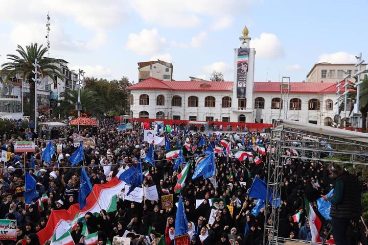قطعنامه ۱۳ آبان؛ از تاکید بر «عدم اعتماد مطلق» به غرب تا حل ریشه‌ای معضلات معیشتی
