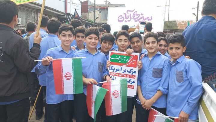 روزی که مدرسه‌ها به سنگر تبدیل شد