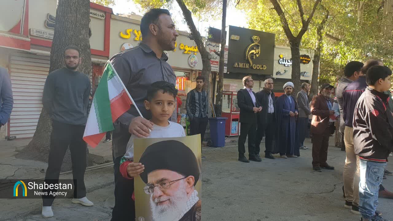 آغاز باشکوه راهپیمایی یوم‌الله ۱۳ آبان در سراسر لرستان