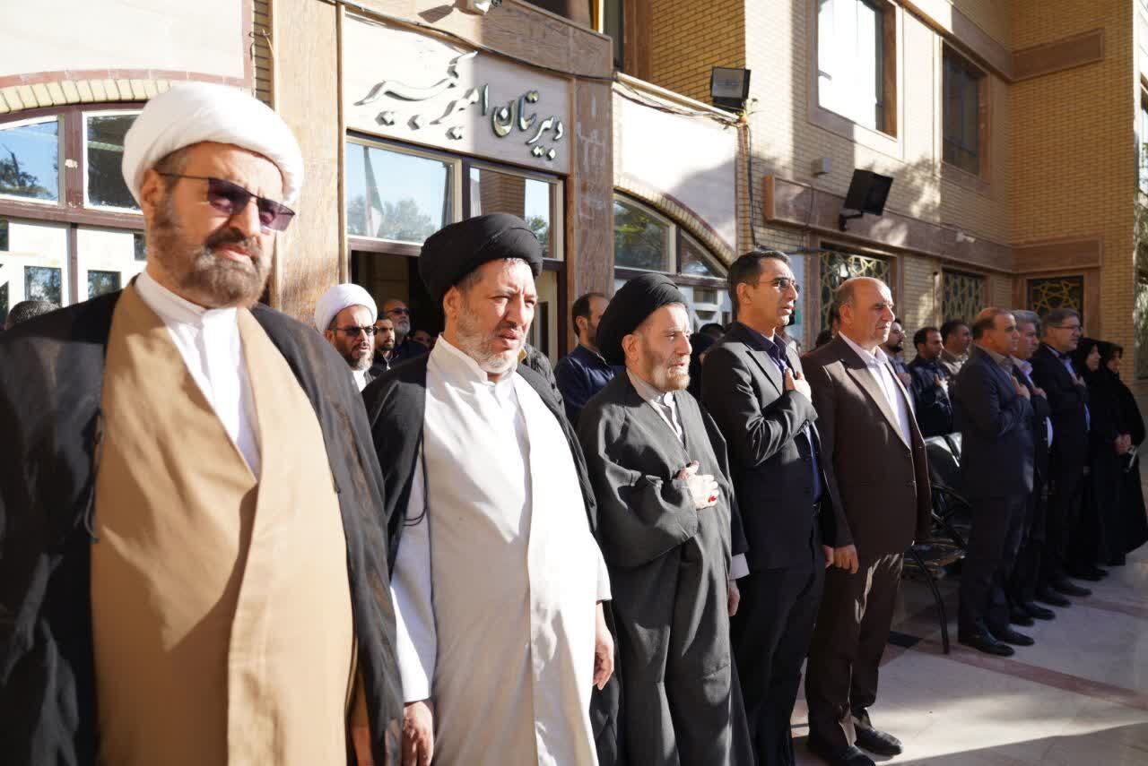 ۱۳  آبان؛ نماد بصیرت و استقلال ملت ایران است