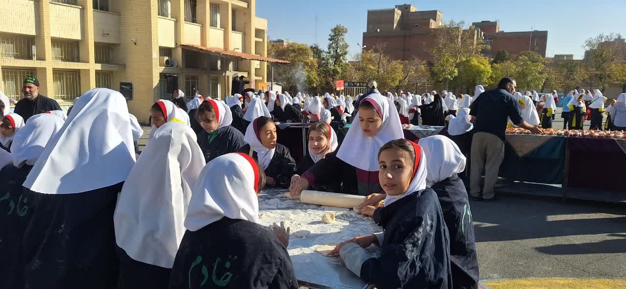 موکب راه شهدا؛ از خدمت‌رسانی در مسیر اربعین تا روشنگری در مدارس