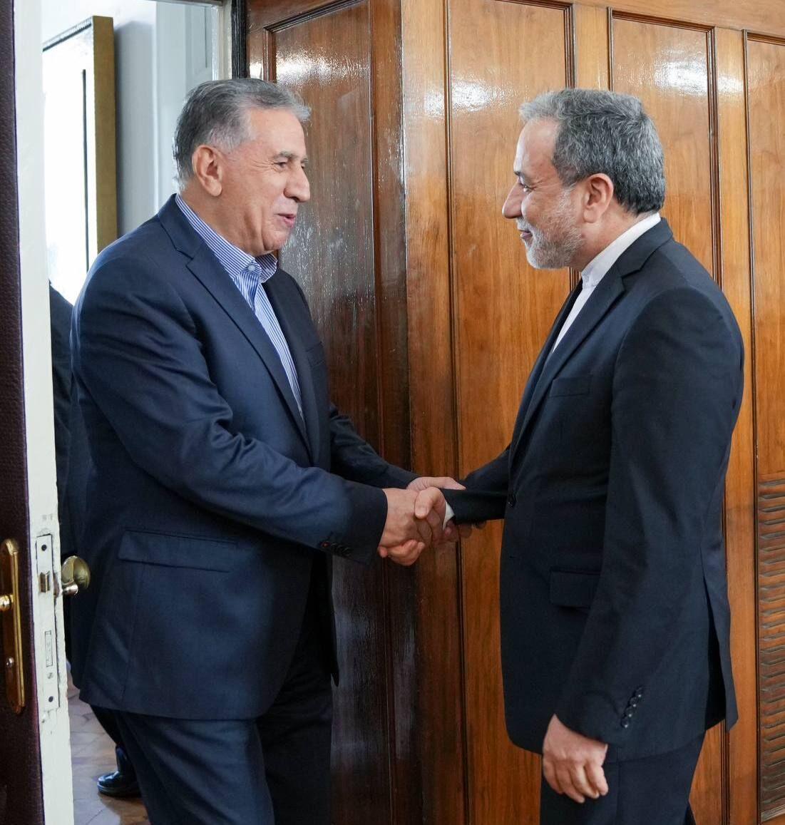 وظیفه وزارت خارجه بسترسازی زمینه تعامل سازنده فعالان اقتصادی با طرف‌های خارجی است